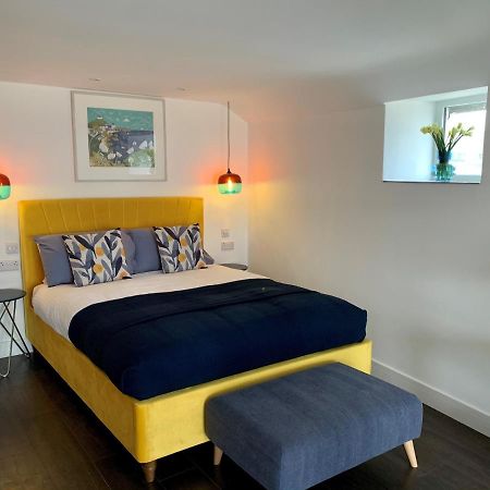 Modern Studio Apartment With Stunning Views! St. Ives Exterior foto