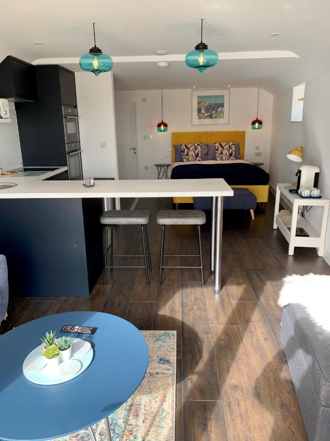 Modern Studio Apartment With Stunning Views! St. Ives Exterior foto
