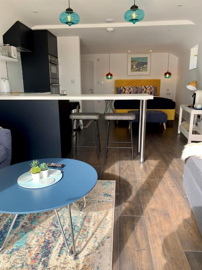 Modern Studio Apartment With Stunning Views! St. Ives Exterior foto